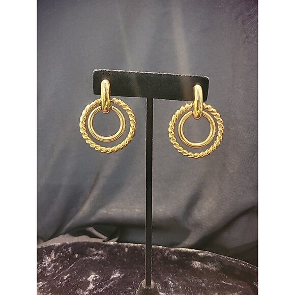 Vintage Womens Gold Tone Double Hoop Pierced Earrings Rope Jewelry Costume - Picture 4 of 11